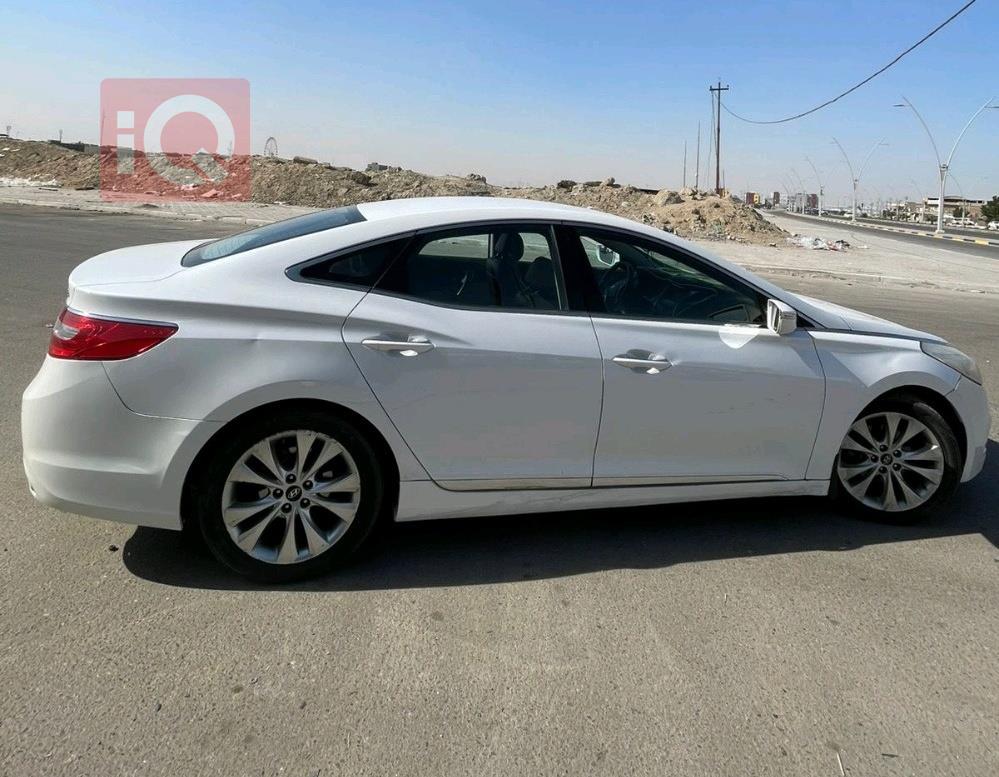 هيونداي أزيرا